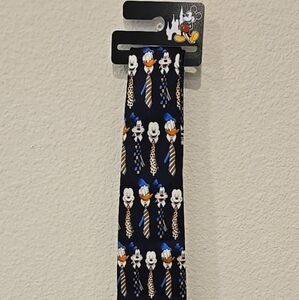 TieVintage Mickey Mouse Donald Duck Goofy Tie - All Wearing Ties-Navy - Disney